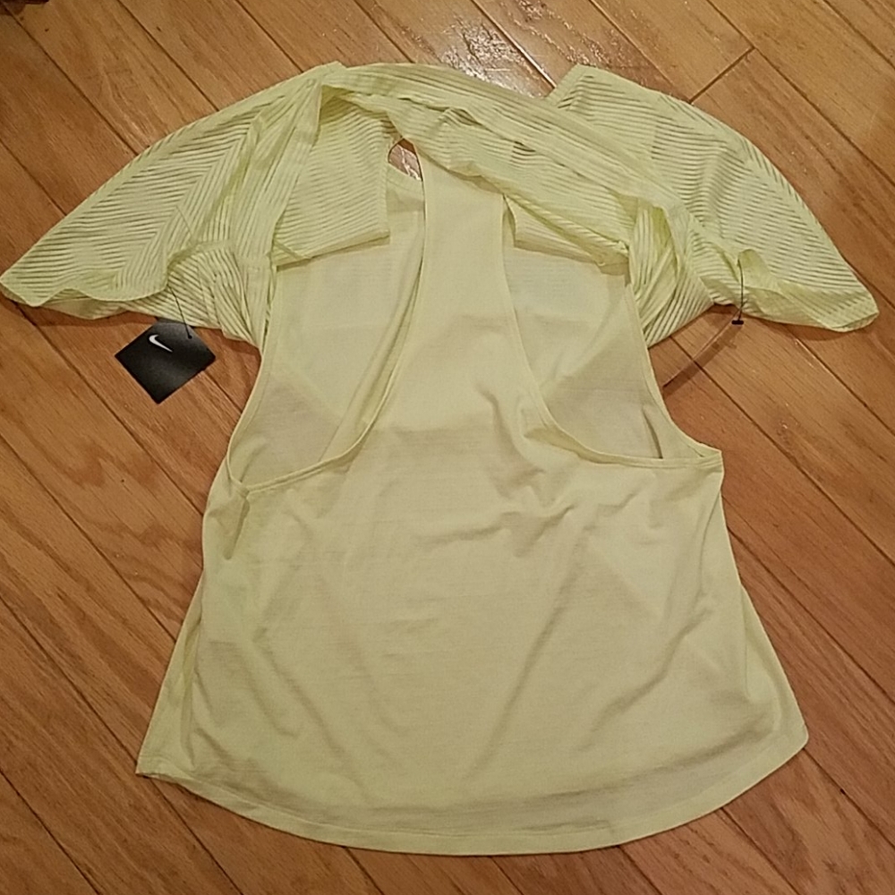 NWT Nike top - Picture 7 of 11